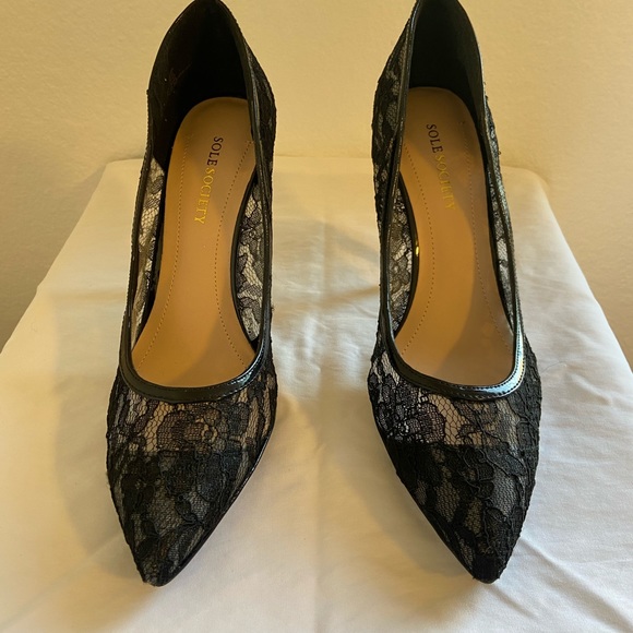 Sole Society Chandra Pump - Picture 2 of 4